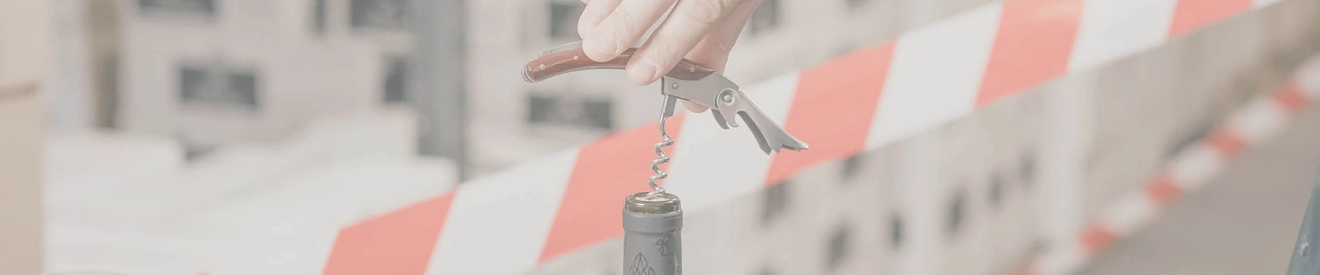 Weinflasche, Korkenzieher, Aktionsbänder, Lager